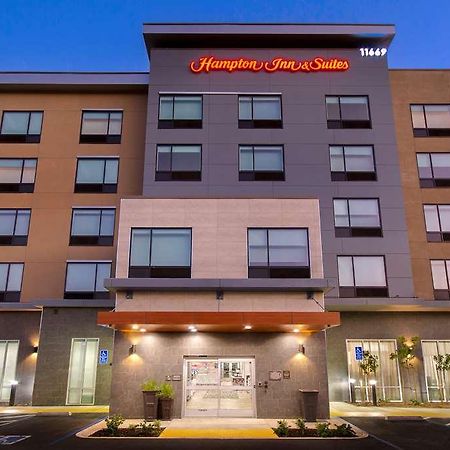 Hampton Inn & Suites Ontario Rancho Cucamonga Exterior foto
