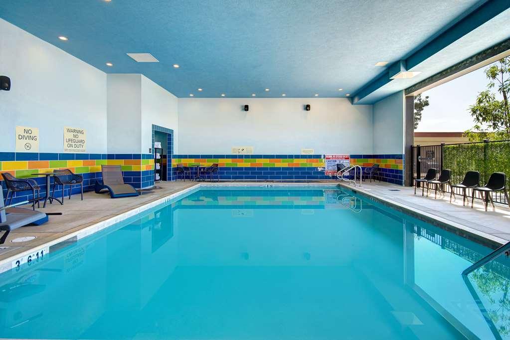 Hampton Inn & Suites Ontario Rancho Cucamonga Facilități foto